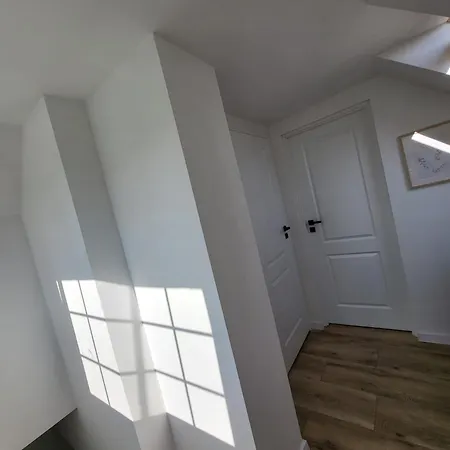 Przy Jeziorze - Na Kaszubach Z Balia Nyaraló Rokity (Pomerania)